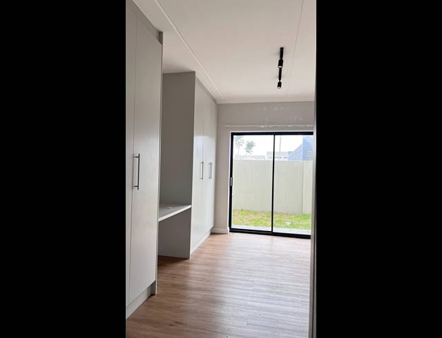 3 BEDROOM APARTMENT TO LET IN SANDOWN